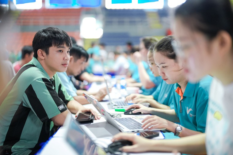 Sinh viên dễ dàng nhập cuộc chạy xe công nghệ nhờ loạt chính sách đặc biệt từ Xanh SM ảnh 1