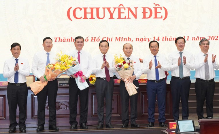 UBND TP Hồ Chí Minh có thêm ba Phó Chủ tịch mới ảnh 1