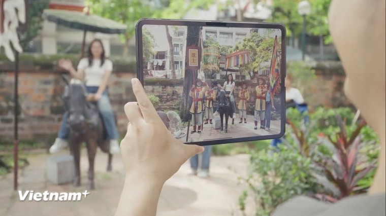 Trải nghiệm di sản số "Việt Nam diệu sử" tại Di tích Văn Miếu - Quốc Tử Giám ảnh 1