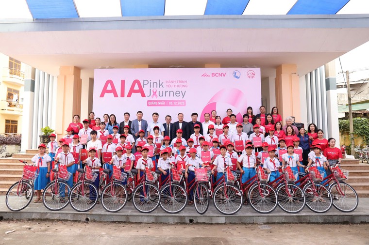 AIA Việt Nam tiếp tục triển khai “Hành trình Yêu thương” tại Quảng Ngãi ảnh 2