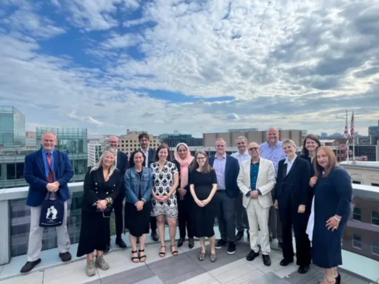 UNESCO tiếp tục hành động để ngăn chặn bạo lực ảnh 1