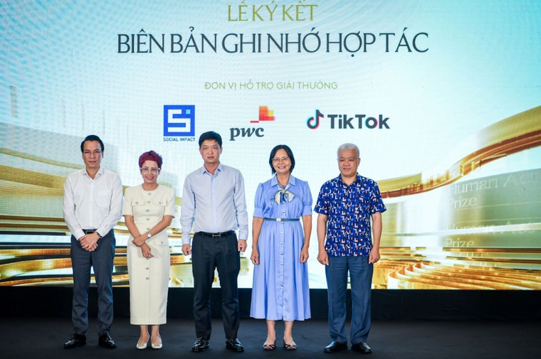 Công bố Giải thưởng Hành động vì Cộng đồng - Human Act Prize 2024 ảnh 2