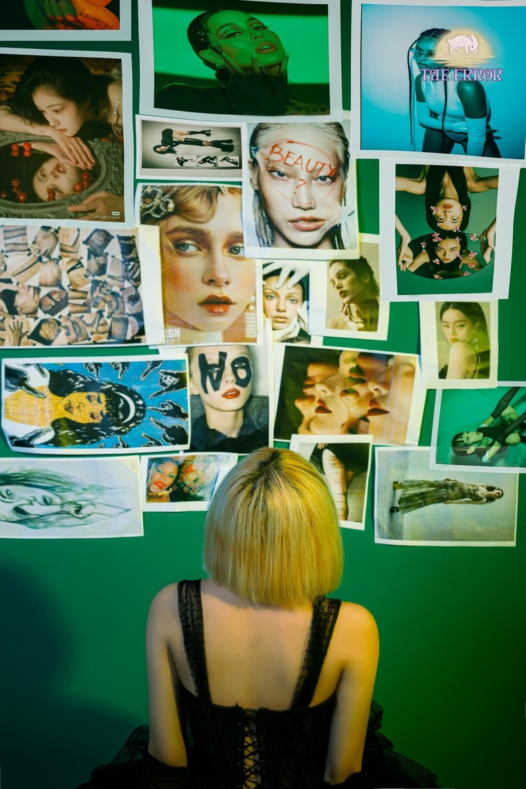 Góc nhìn nghệ thuật độc đáo của sinh viên trường Báo trong bộ ảnh chủ đề Halloween ảnh 1