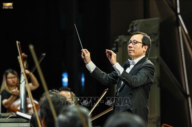 "Thắp sáng niềm tin" - những giai điệu đẹp về tình yêu Tổ quốc và Thủ đô Hà Nội ảnh 1