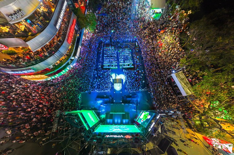 Bùng nổ cảm xúc với đêm khai mạc giải chạy VPIM 2024 ảnh 1