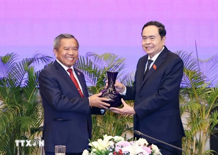 Làm sâu sắc quan hệ đặc biệt Việt Nam-Lào, mở ra nhiều cơ hội phát triển mới ảnh 1