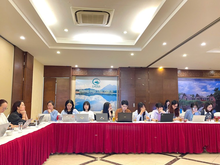 Thuốc lá: Nguy cơ kép cho phụ nữ và trẻ em ảnh 2