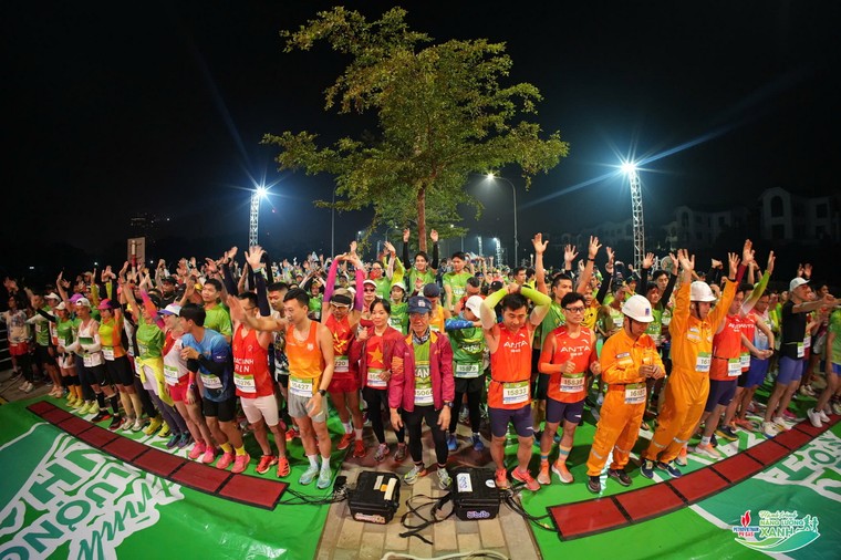 Dấu ấn rực rỡ của Giải chạy “PV GAS - Hành trình năng lượng xanh” tại Hà Nội ảnh 1