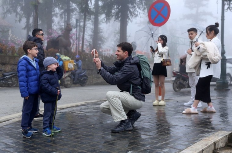 Sa Pa dự kiến đón 200.000 lượt khách dịp Giáng sinh và chào năm mới ảnh 1