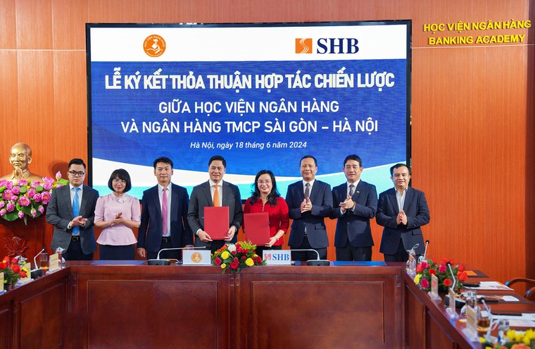 FinanceAsia: SHB là “Ngân hàng Tốt nhất cho Khách hàng Khu vực công” năm 2025 tại Việt Nam ảnh 3