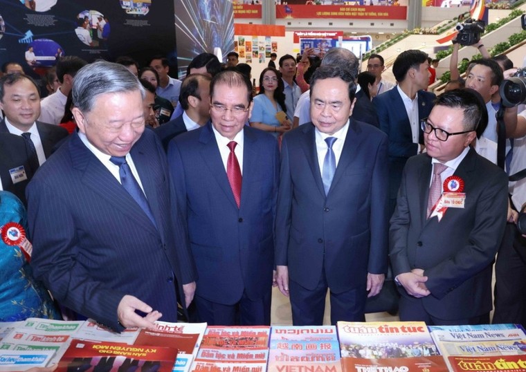 Tổng Bí thư dự Lễ kỷ niệm 100 năm Ngày Báo chí cách mạng Việt Nam ảnh 4