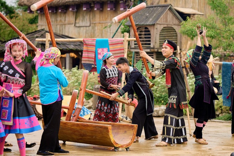 Sun World Fansipan Legend ra mắt show diễn thể nghiệm độc đáo trên đỉnh Fansipan, Sa Pa ảnh 2