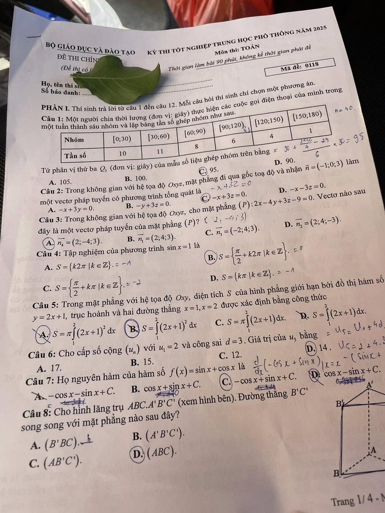 Đề thi môn Toán Kỳ thi Tốt nghiệp THPT năm 2025 ảnh 9