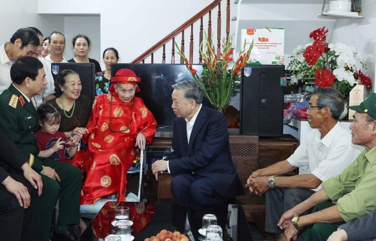 Lễ kỷ niệm 110 năm Ngày sinh Tổng Bí thư Nguyễn Văn Linh ảnh 2