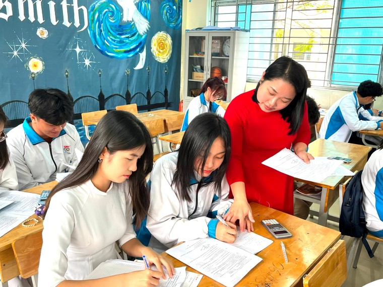 Khi tri thức chỉ cách nhau một cú “nhấp chuột” ảnh 2