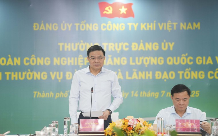 Thường trực Đảng ủy Petrovietnam làm việc với PV GAS: Quyết tâm hoàn thành kế hoạch quản trị 2025, hướng tới mục tiêu 2030 ảnh 4