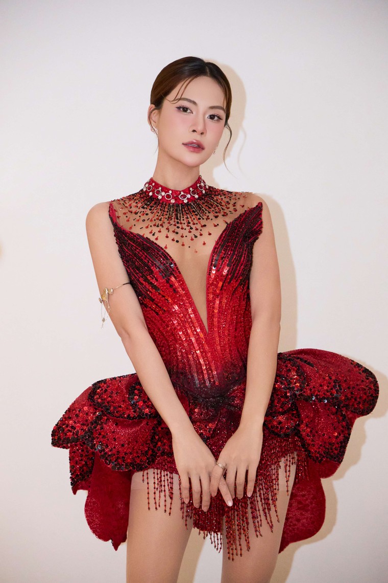 Hà Nhi hứa hẹn làm say lòng khán giả Tây Ninh tại thành phố Thiên niên kỷ ảnh 2