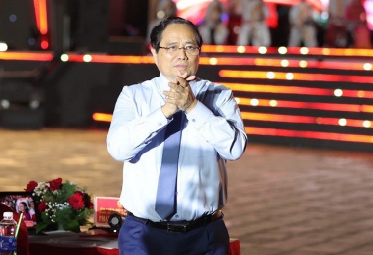 Đặc sắc chương trình chính luận nghệ thuật "Dưới cờ vinh quang" ảnh 2