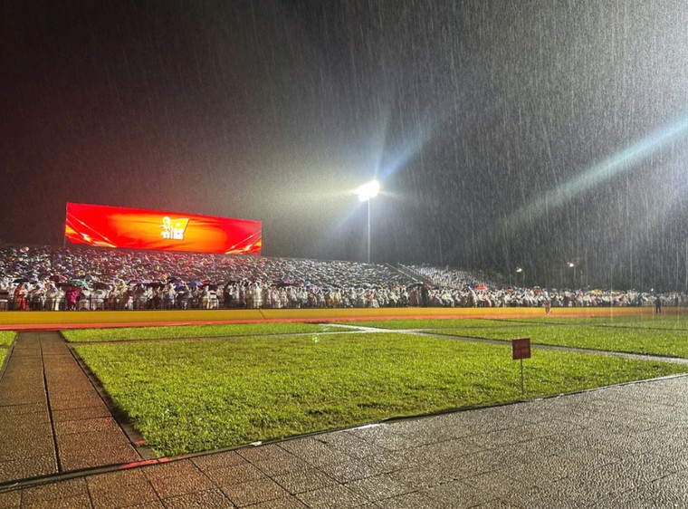 Không khí Quảng trường Ba Đình trước giờ tổng duyệt diễu binh, diễu hành ảnh 1