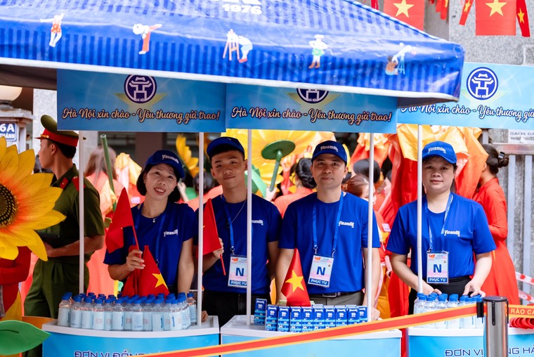 Gần 1 triệu sản phẩm Vinamilk tiếp sức cho đại lễ kỷ niệm 80 năm Quốc khánh 2/9 ảnh 1