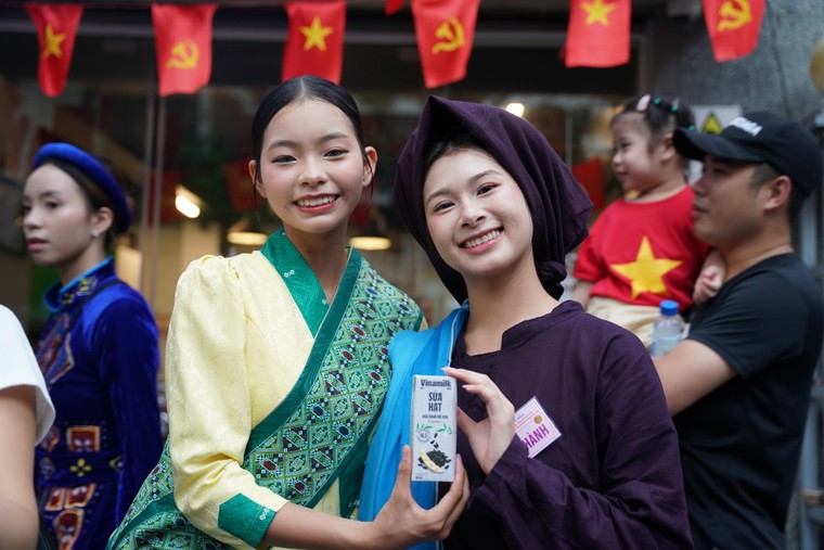 Gần 1 triệu sản phẩm Vinamilk tiếp sức cho đại lễ kỷ niệm 80 năm Quốc khánh 2/9 ảnh 3