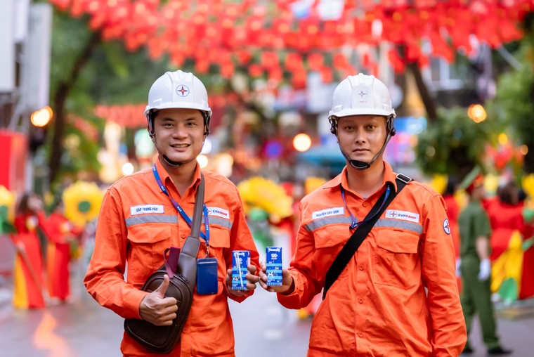 Gần 1 triệu sản phẩm Vinamilk tiếp sức cho đại lễ kỷ niệm 80 năm Quốc khánh 2/9 ảnh 7