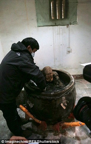 Công bố xác ướp của ‘Phật sống’ 94 tuổi tại Trung Quốc ảnh 5