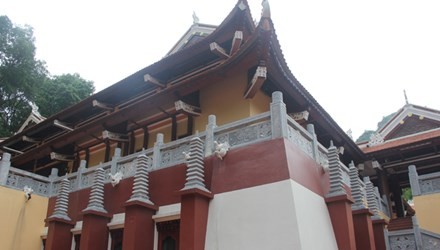 Công trình sai phạm ở chùa Hương: Chỉ chỉnh sửa, không phá bỏ? ảnh 1