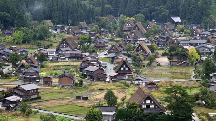 Khám phá làng cổ làng cổ Shirakawa-go và Gokayama ở Nhật ảnh 1