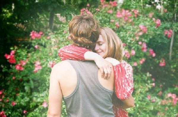 Cảm giác tội lỗi khi 'trót' đem lòng yêu thêm 'kẻ thứ 3' ảnh 1