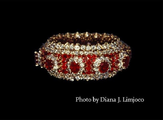 Chiêm ngưỡng bộ trang sức 'khủng' của vợ nhà độc tài Philippines ảnh 5