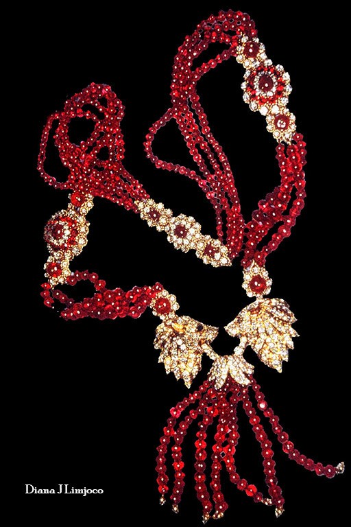 Chiêm ngưỡng bộ trang sức 'khủng' của vợ nhà độc tài Philippines ảnh 4