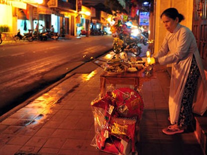 Ai cúng Giao thừa sẽ mang lại may mắn cho gia đình? ảnh 2