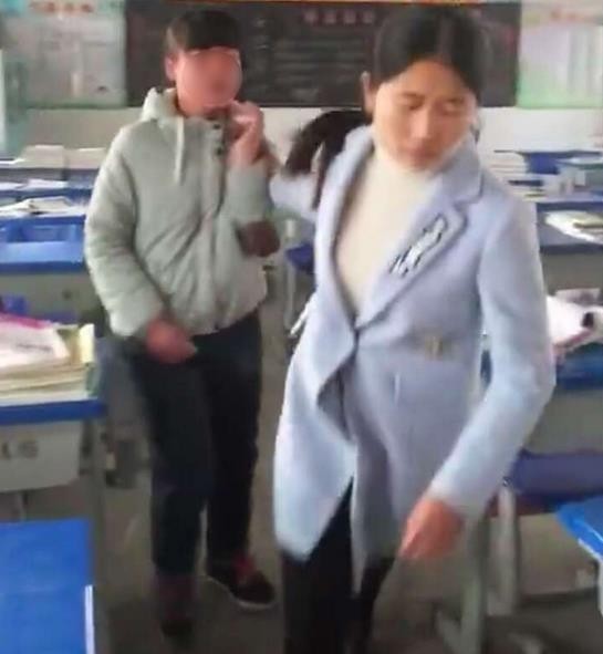 Nữ sinh TQ bị đạp liên hồi, tát tới tấp vào mặt gây sốc ảnh 3