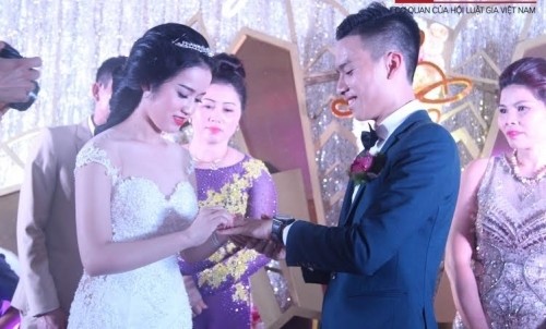 Lộ diện gia thế cô dâu chú rể trong đám cưới 'siêu khủng' Hà Tĩnh ảnh 2