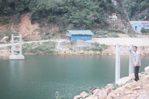 Dự án cầu treo xóm Nhạp bỏ hoang ở Hòa Bình giờ ra sao? ảnh 1