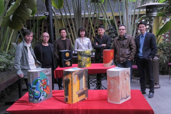 Ngắm bộ từ điển khổng lồ, trị giá hơn 1,2 tỷ đồng ảnh 5