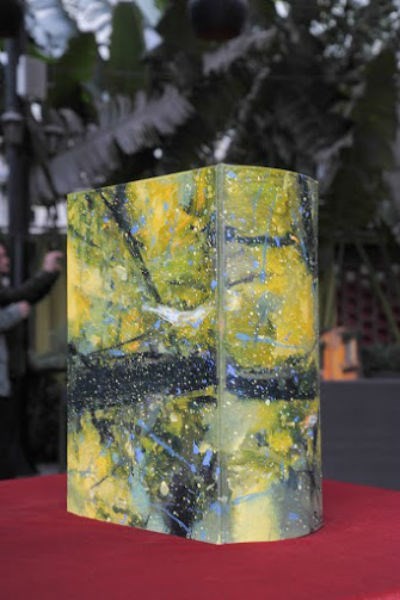 Ngắm bộ từ điển khổng lồ, trị giá hơn 1,2 tỷ đồng ảnh 2