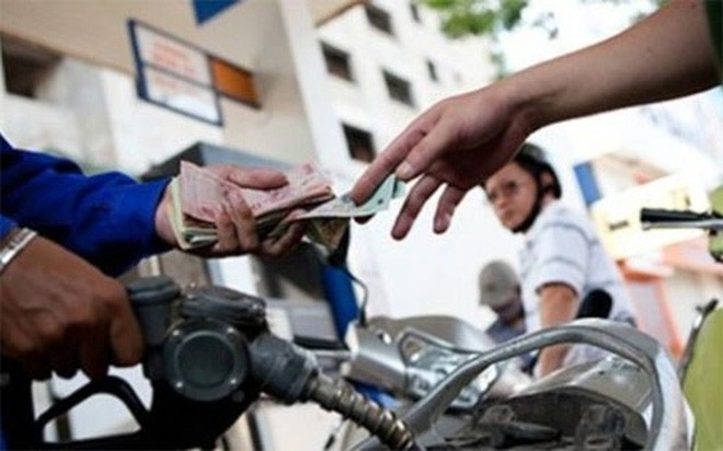 Xăng dầu 'móc túi' dân 3.500 tỷ, hai Bộ 'phản pháo' nhau ảnh 1