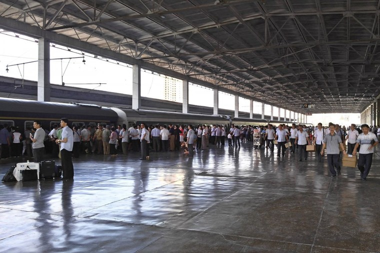 Triều Tiên qua những bức ảnh ‘chụp lén’ bằng điện thoại ảnh 22