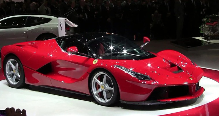 Tỷ phú cắm siêu xe Ferrari vay 100 triệu: Ngân hàng hớ nặng ảnh 1