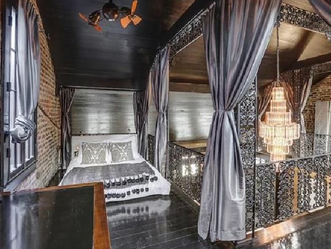 Bất ngờ bên trong ngôi nhà ‘ổ chuột’ 1,6 triệu USD ảnh 5