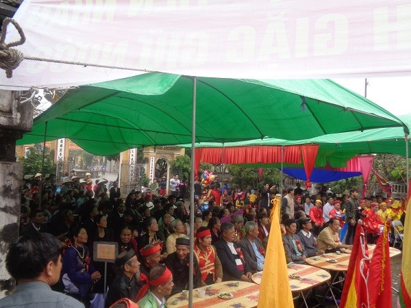 Tưng bừng lễ khai hội vị tổ nghề ca trù Việt Nam ảnh 1