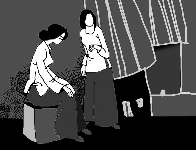 Con dâu tắm cho cha chồng, con trai vệ sinh cho mẹ ảnh 1