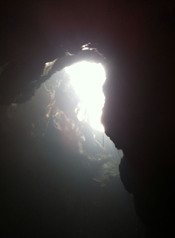 Kì bí ngôi chùa có hang chứa hài cốt lớn nhất Hà Nội ảnh 4