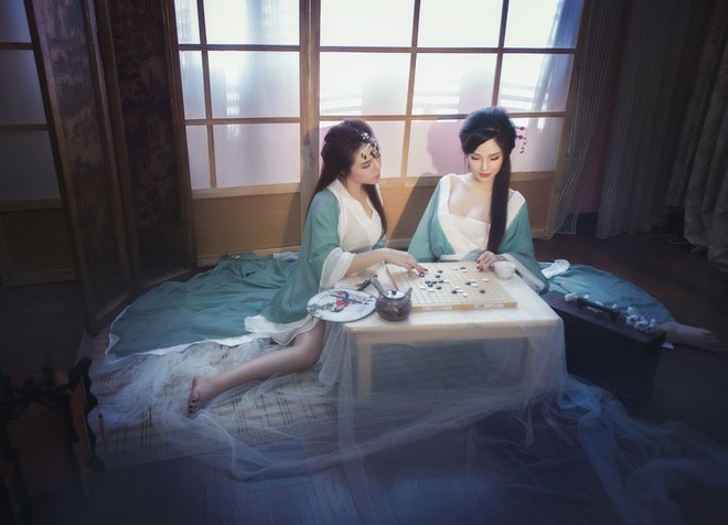 Dân mạng phẫn nộ với bộ ảnh Thúy Vân - Thúy Kiều thời hiện đại ảnh 10