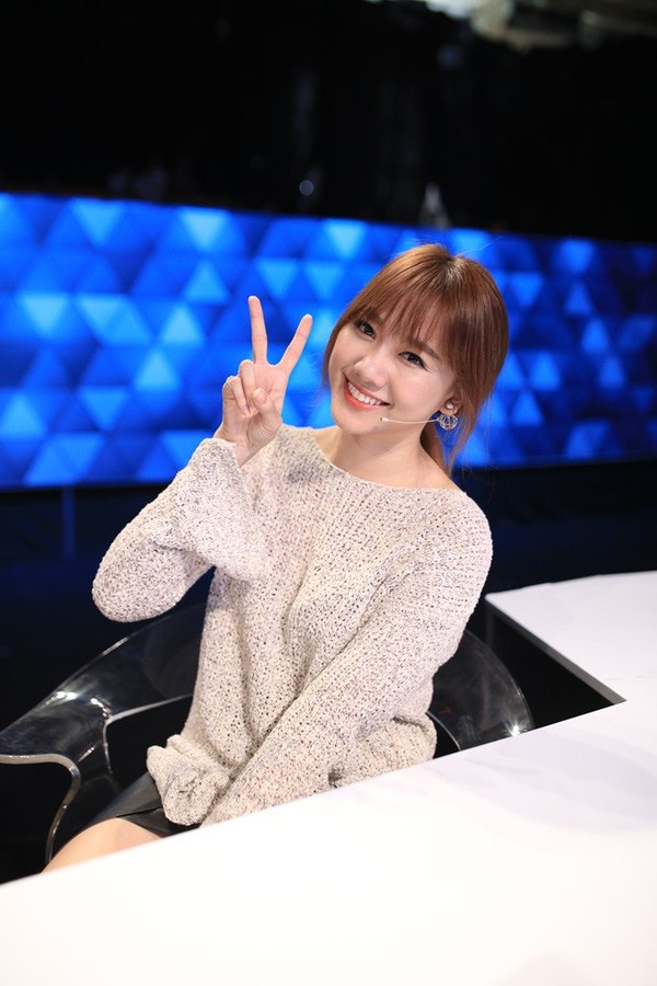 Trấn Thành 'nổi ghen' vì Vân Sơn liên tục ôm Hari Won ảnh 4