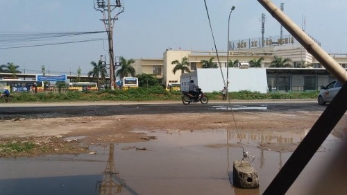 Khiếp vía suất cơm bình dân 200 nghìn ở Bến xe Yên Nghĩa ảnh 2