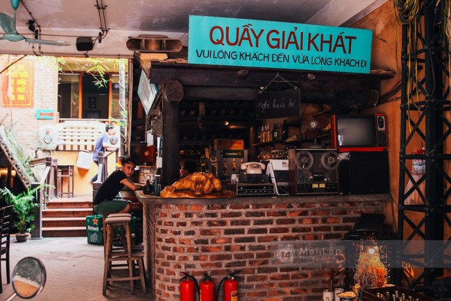 Những quán ăn theo phong cách bao cấp giữa lòng Hà Nội ảnh 6