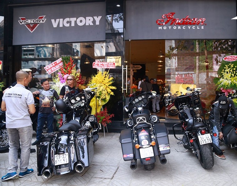 Hãng xe lâu đời nhất nước Mỹ mở showroom đầu tiên tại VN ảnh 1